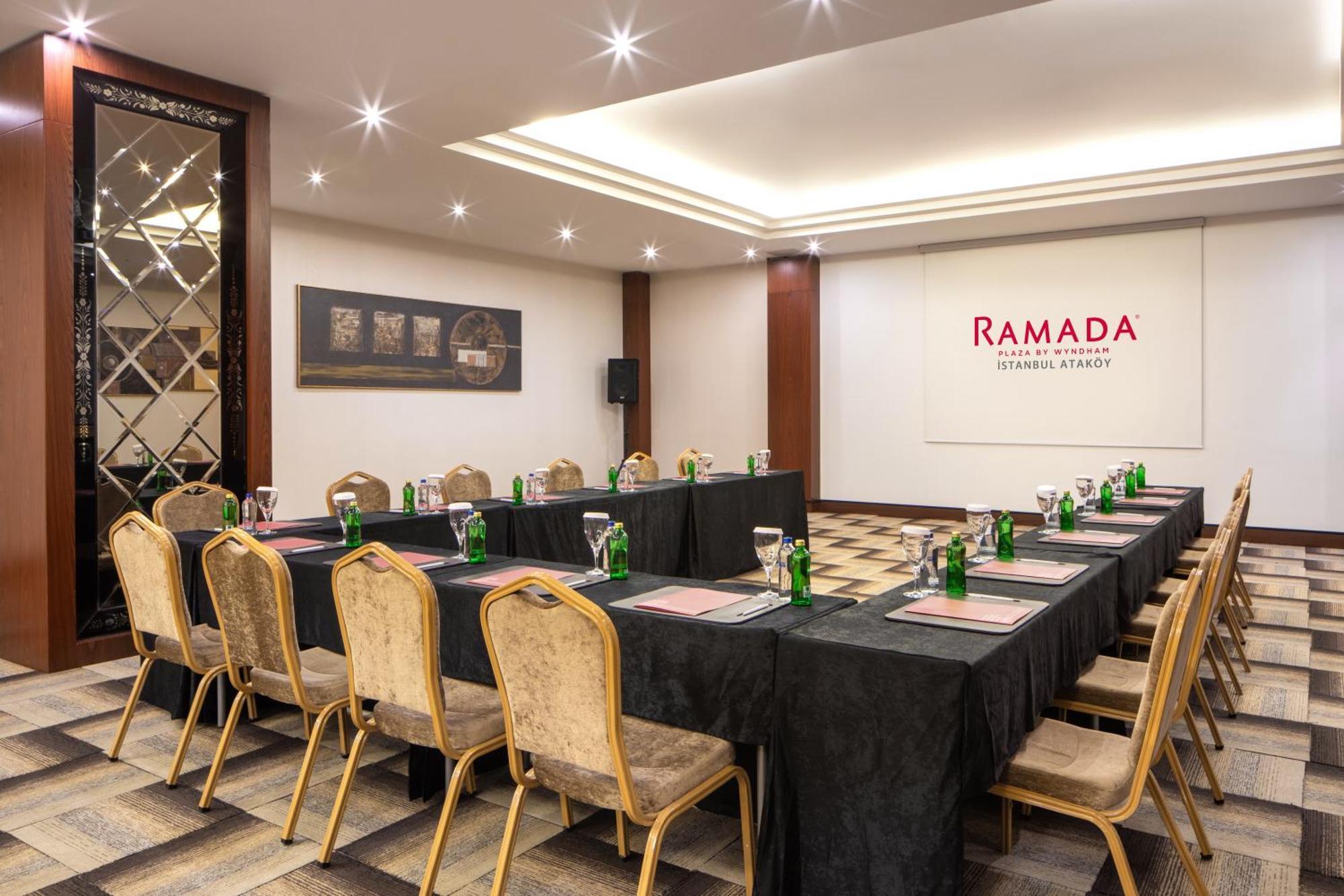 Hotel Ramada Plaza By Wyndham Istanbul Atakoy Exterior foto