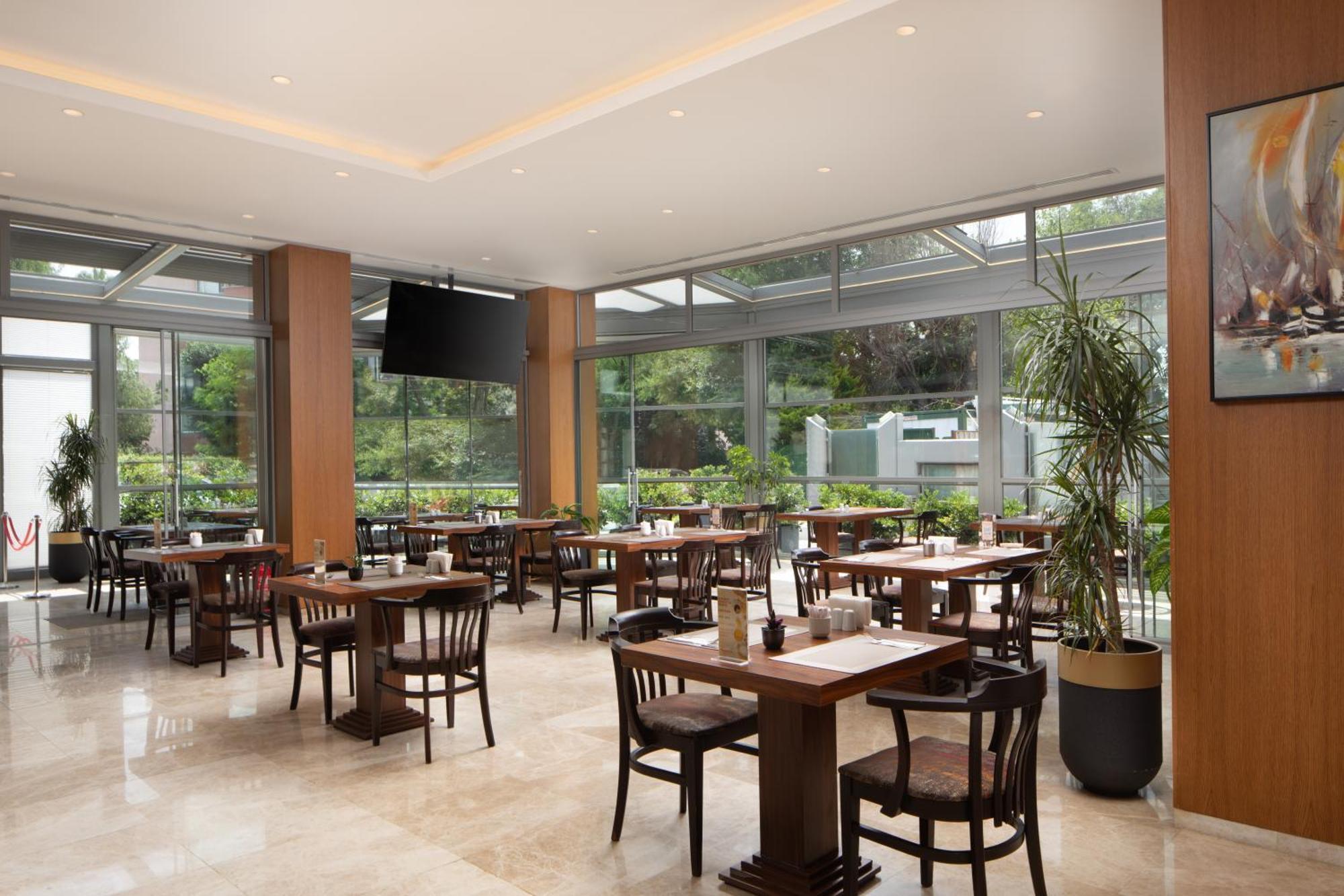 Hotel Ramada Plaza By Wyndham Istanbul Atakoy Exterior foto
